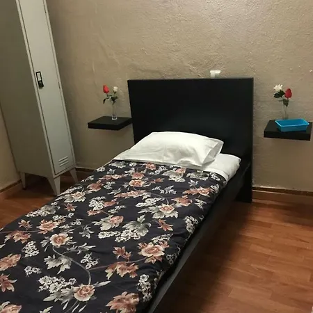 Residencial Estrela De Camoes * Lissabon