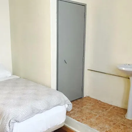 Gasthuis Residencial Estrela De Camoes *