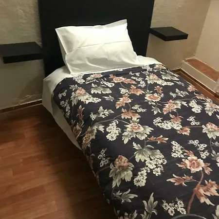 Residencial Estrela De Camoes Guest house *